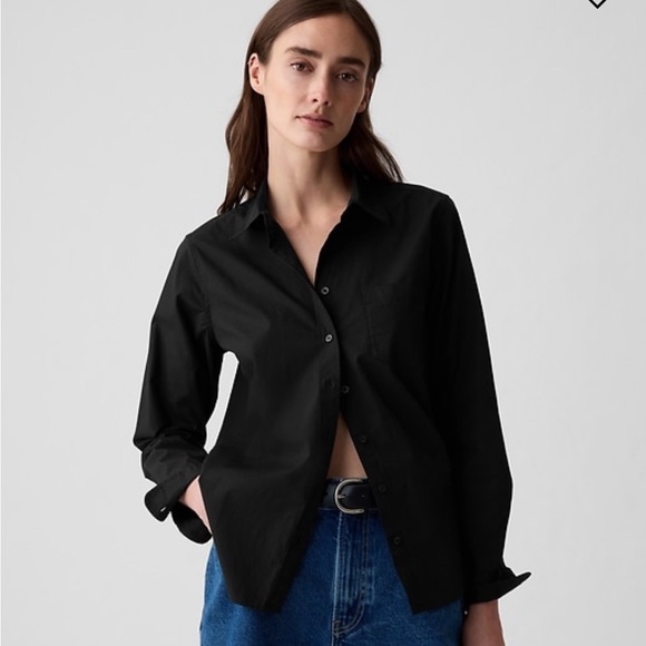GAP Tops - GAP Organic Cotton Poplin Classic Shirt